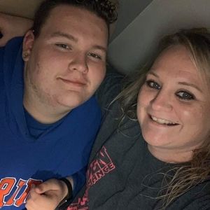 Meet your Posher, Case